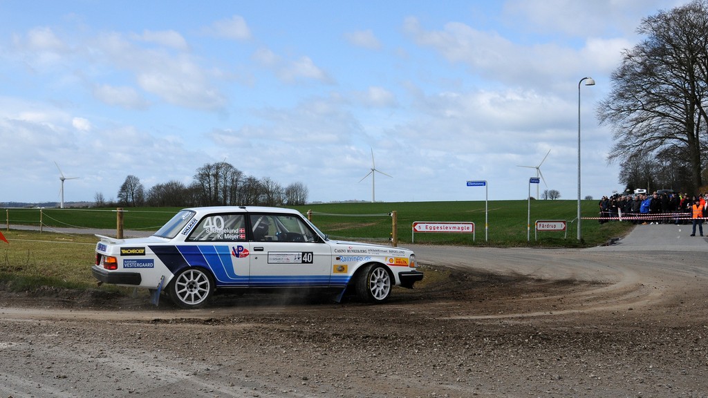 Kurt Mejer og Steen Bøgelund kørte den hurtige Volvo 242 til sejr i DM1 2022
(Foto: rallypics.dk / Viggo Johansen)